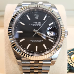ROLEXdatejust126334-0018_bd3b01c8-a59c-4e76-b70d-4395617d8034_300x